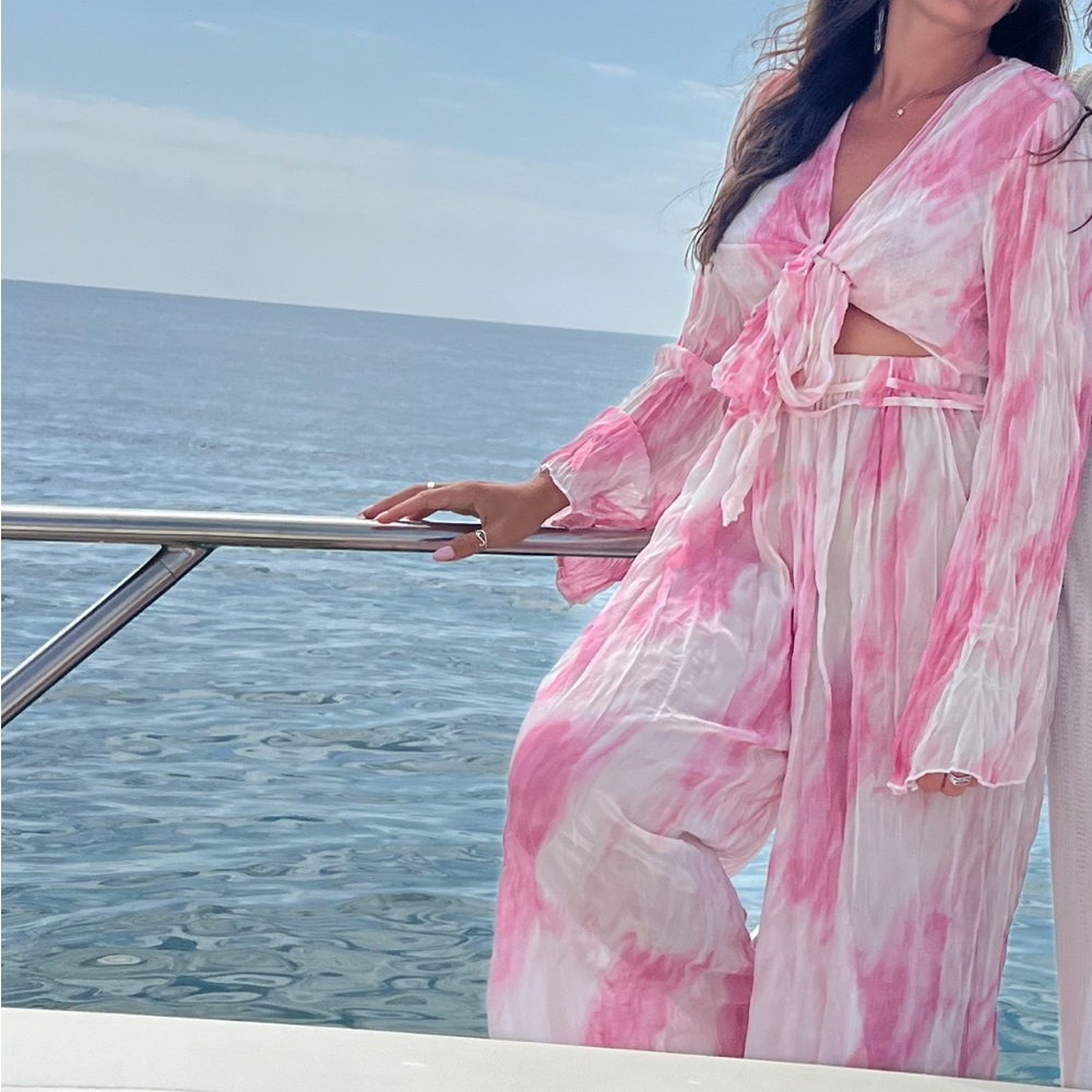 Pink And White Flowy Matching Set - image 2